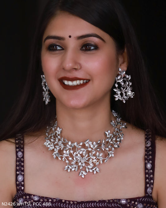 Round Neck Zircon Necklace set with Earrings.
