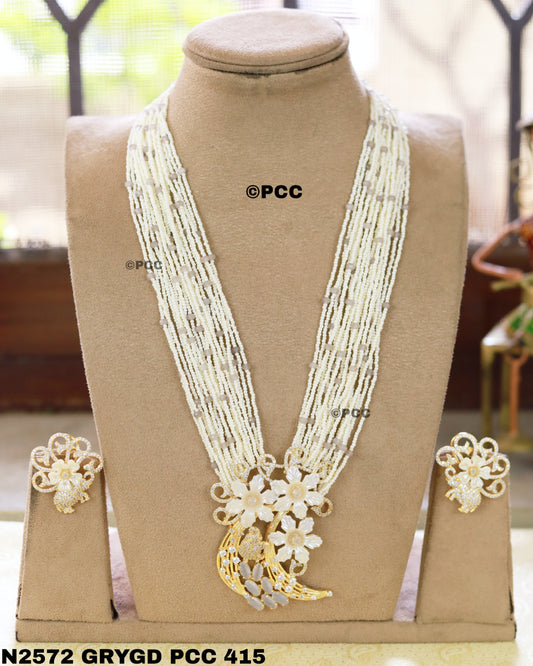 Long necklace set with Earrings