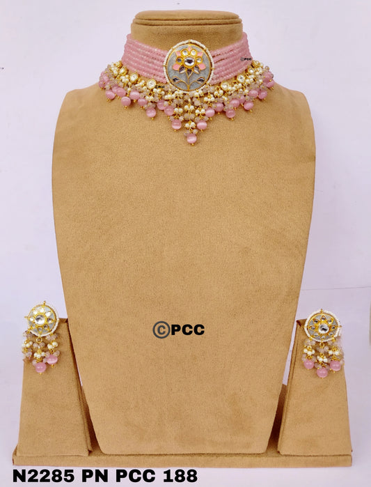 Glamorous Choker Necklace with Earring set