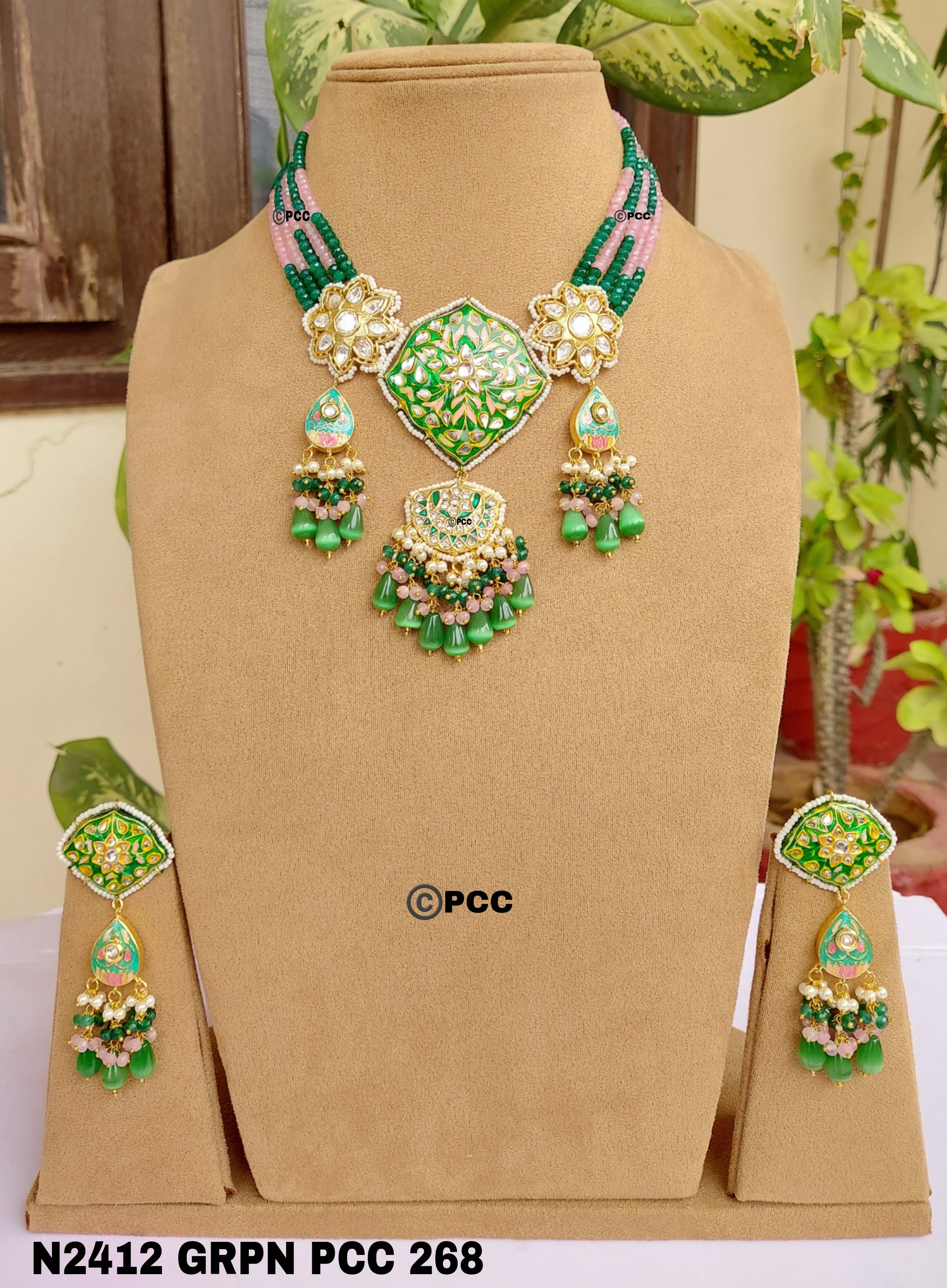 Jadau & Meenakari Work Choker Necklace Set