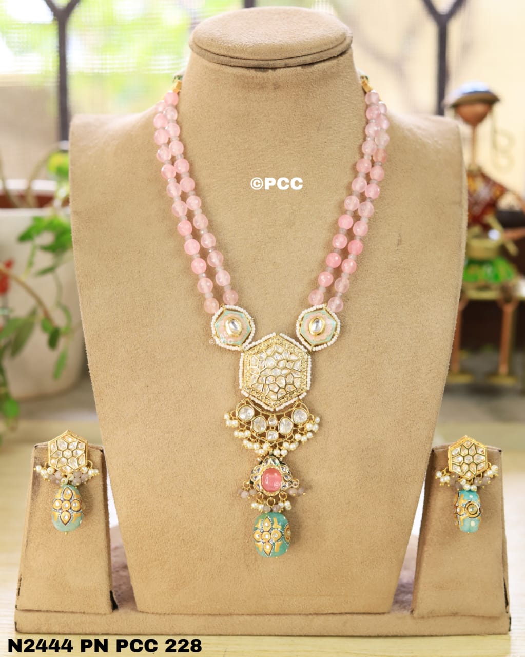 Short style Necklace with Earrings