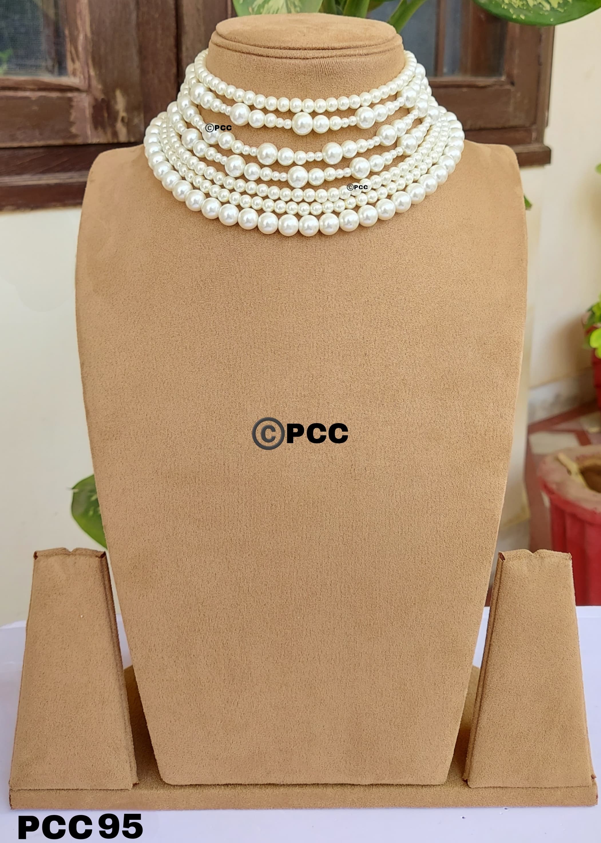 Classic Royale Multi-Layer Pearl Choker