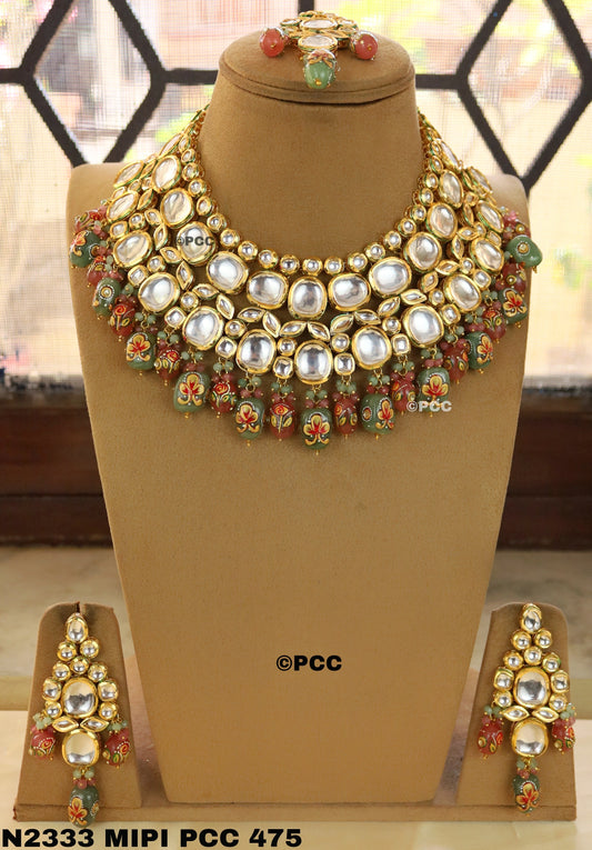 Kundan Studded Choker Necklace Set with earring & tikka