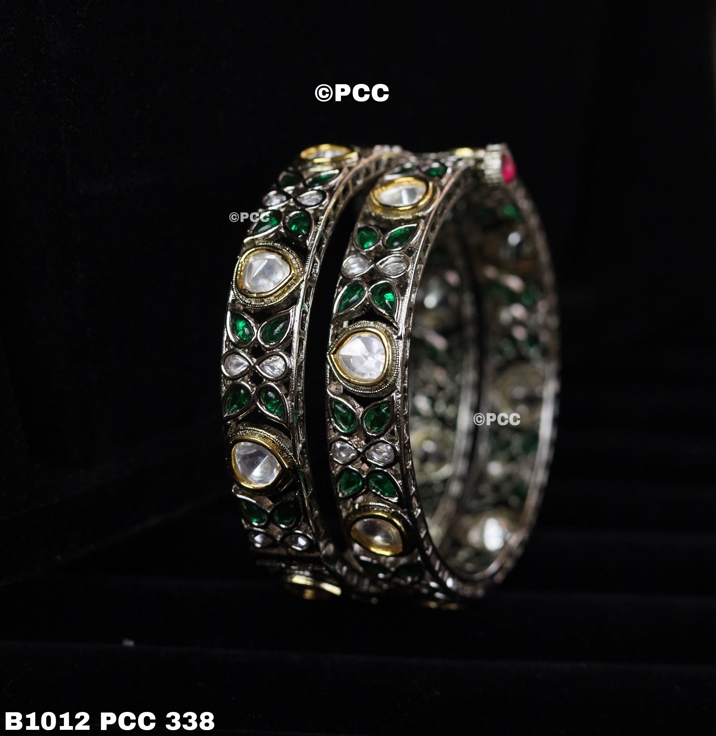 Emerald Bloom Kundan Bangle