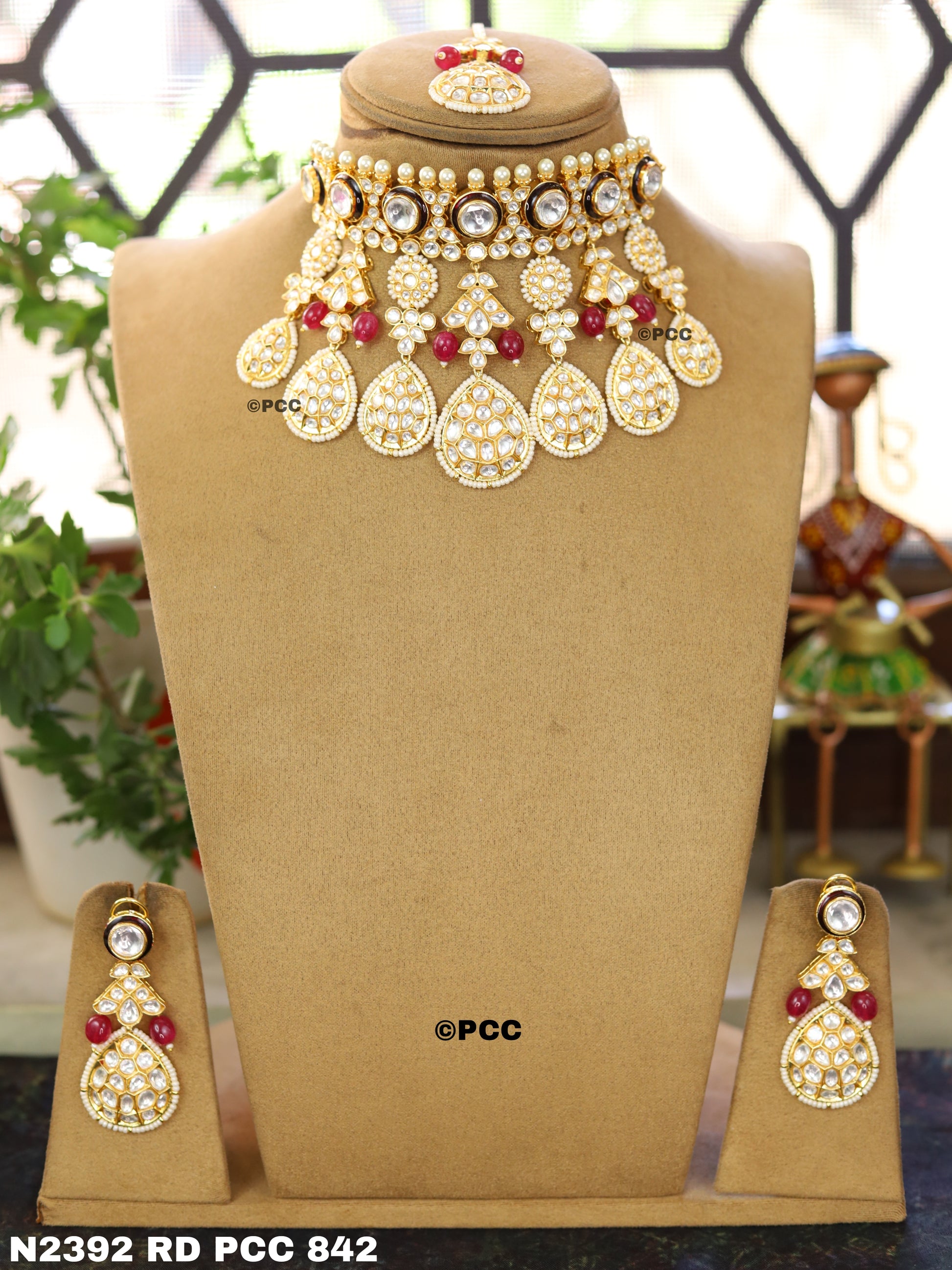 Enigmatic Brilliance Polki Necklace set