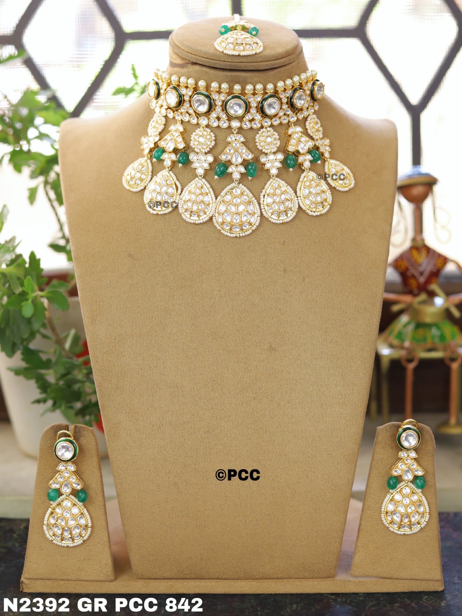 Enigmatic Brilliance Polki Necklace set