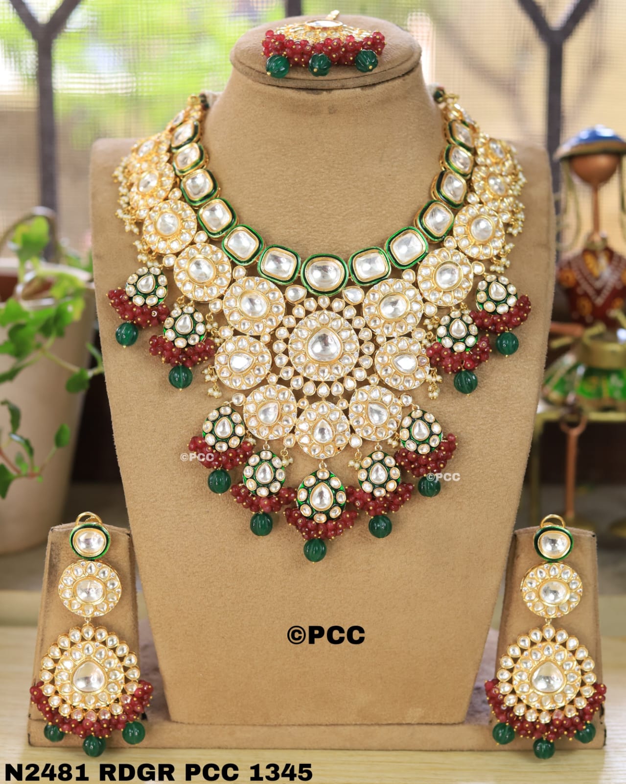 Vintage Polki bridal Necklace set with Earrings.