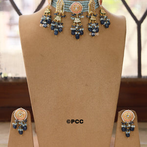 Hand work Kundan Meenakari necklace set with earrings.