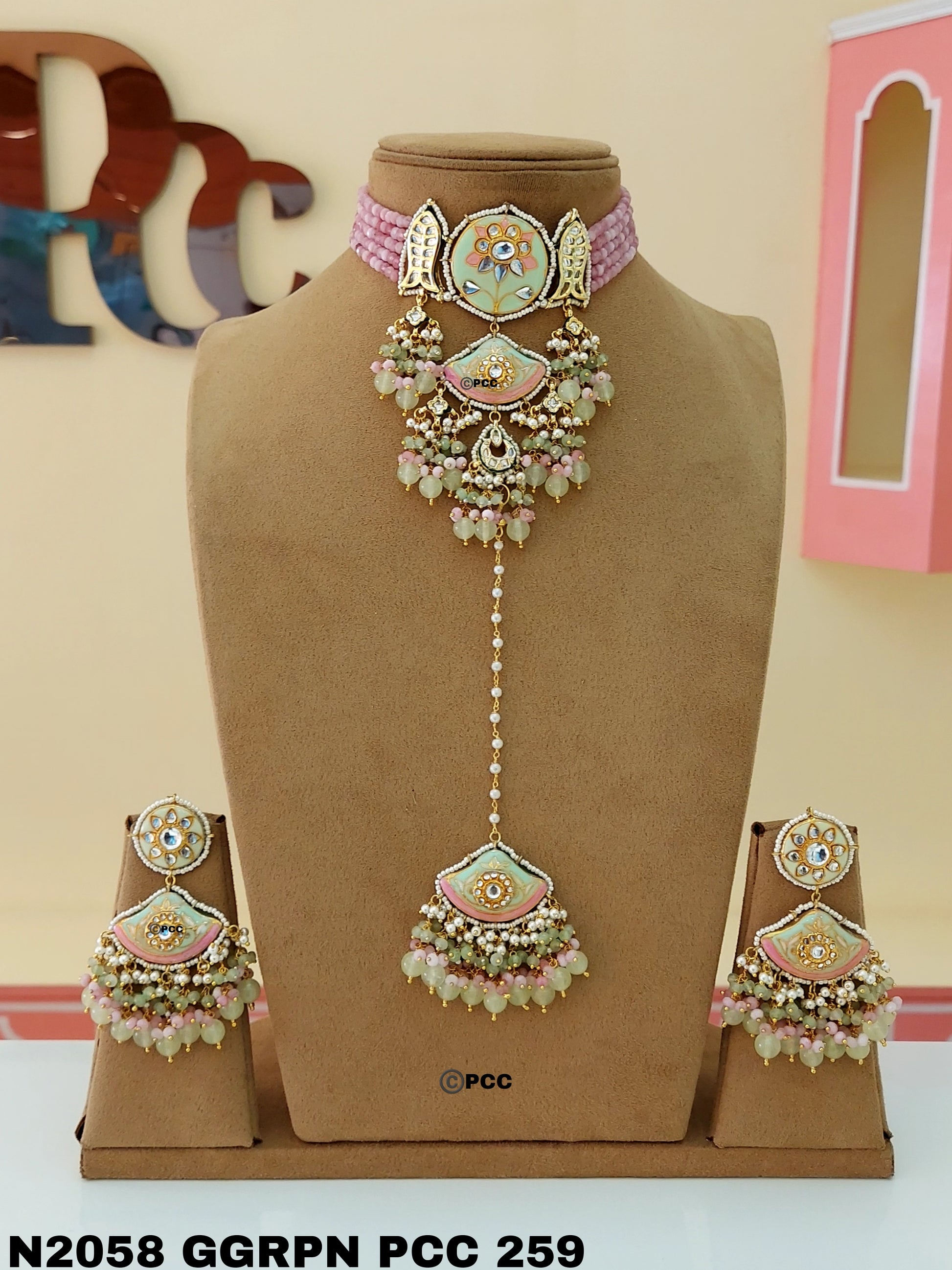 ELEGANT MEENA CHOKER NECKLACE WITH EARRINGS