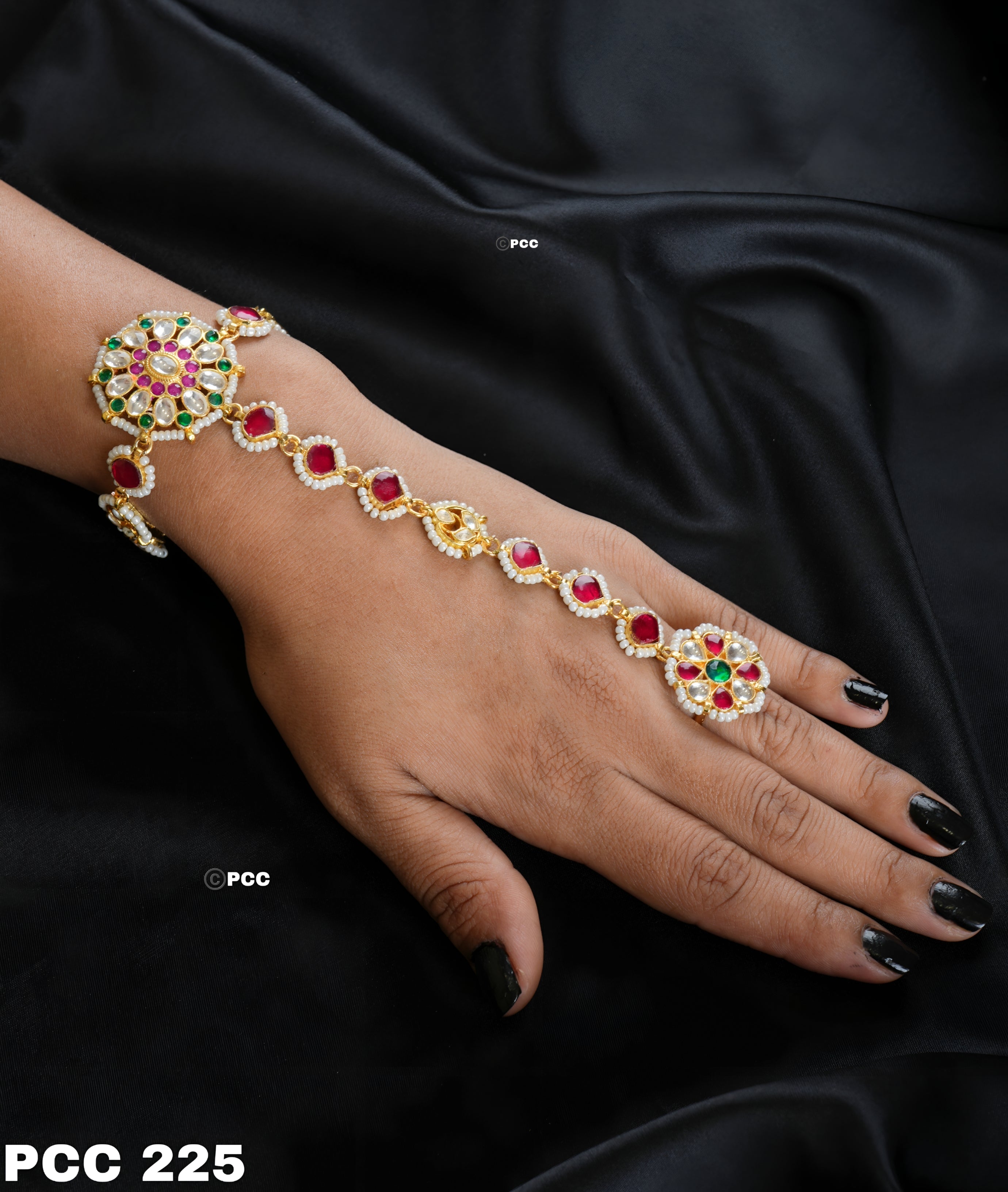 Traditional Pachi Kundan Floral Hathphool