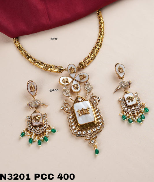 "Buy Polki Fusion Necklace Set – Perfect for Brides"