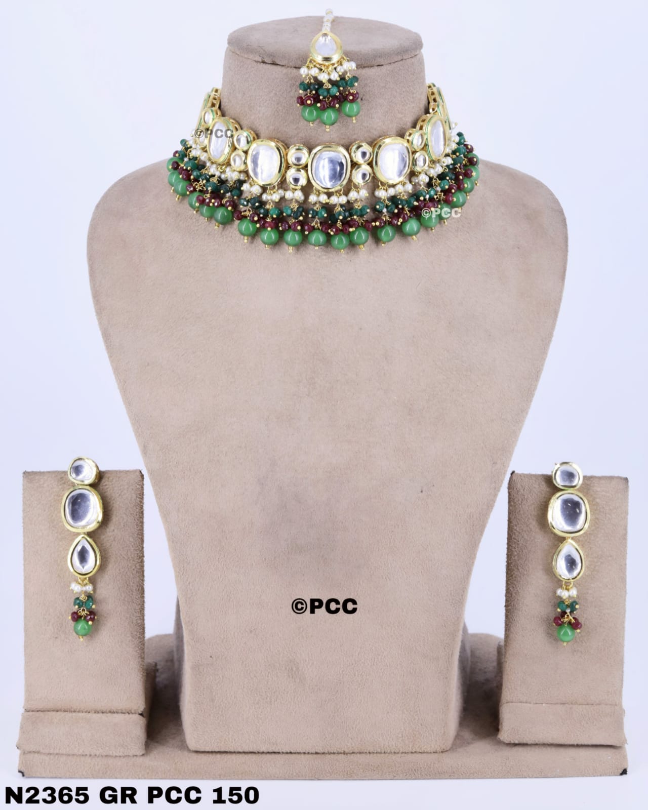 Kundan Radiance Choker Necklace Set with Tika