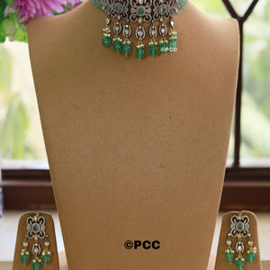 Zaveri Pearls Green Stones & Beads Traditional Kundan Choker Necklace & Earring Set