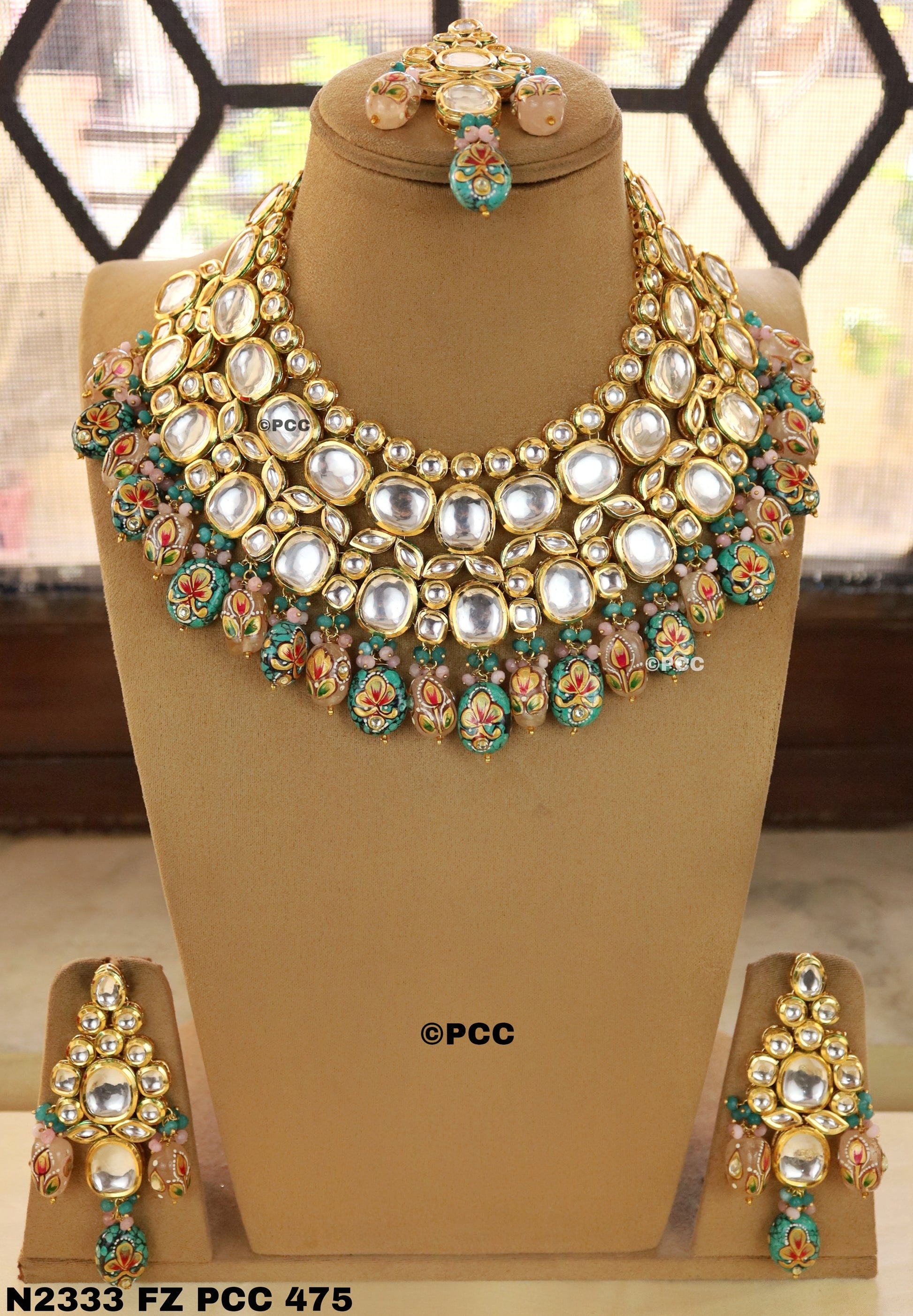 Kundan Studded Choker Necklace Set with earring & tikka