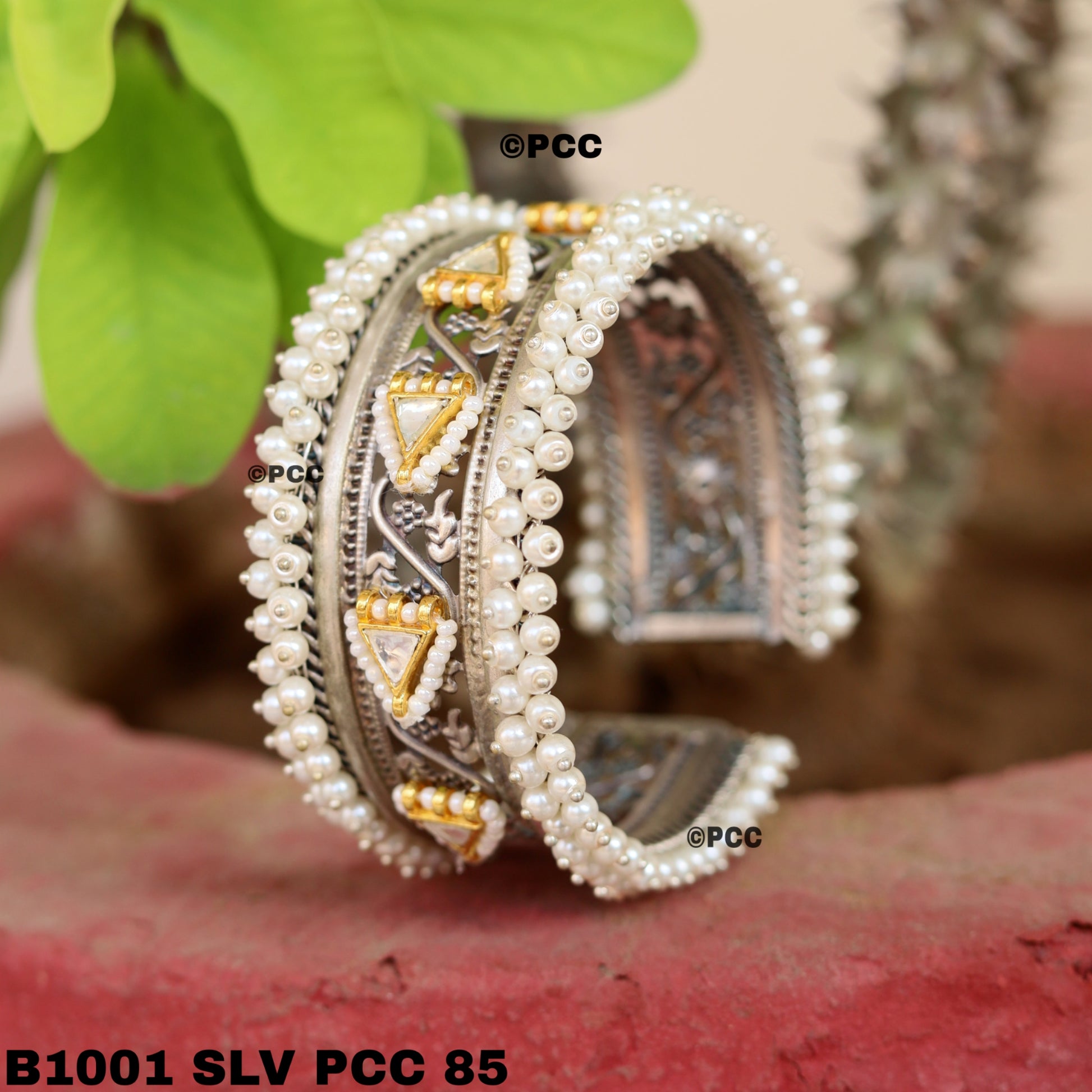 Gold Finished Kundan Pearl Openable Karra Bangles