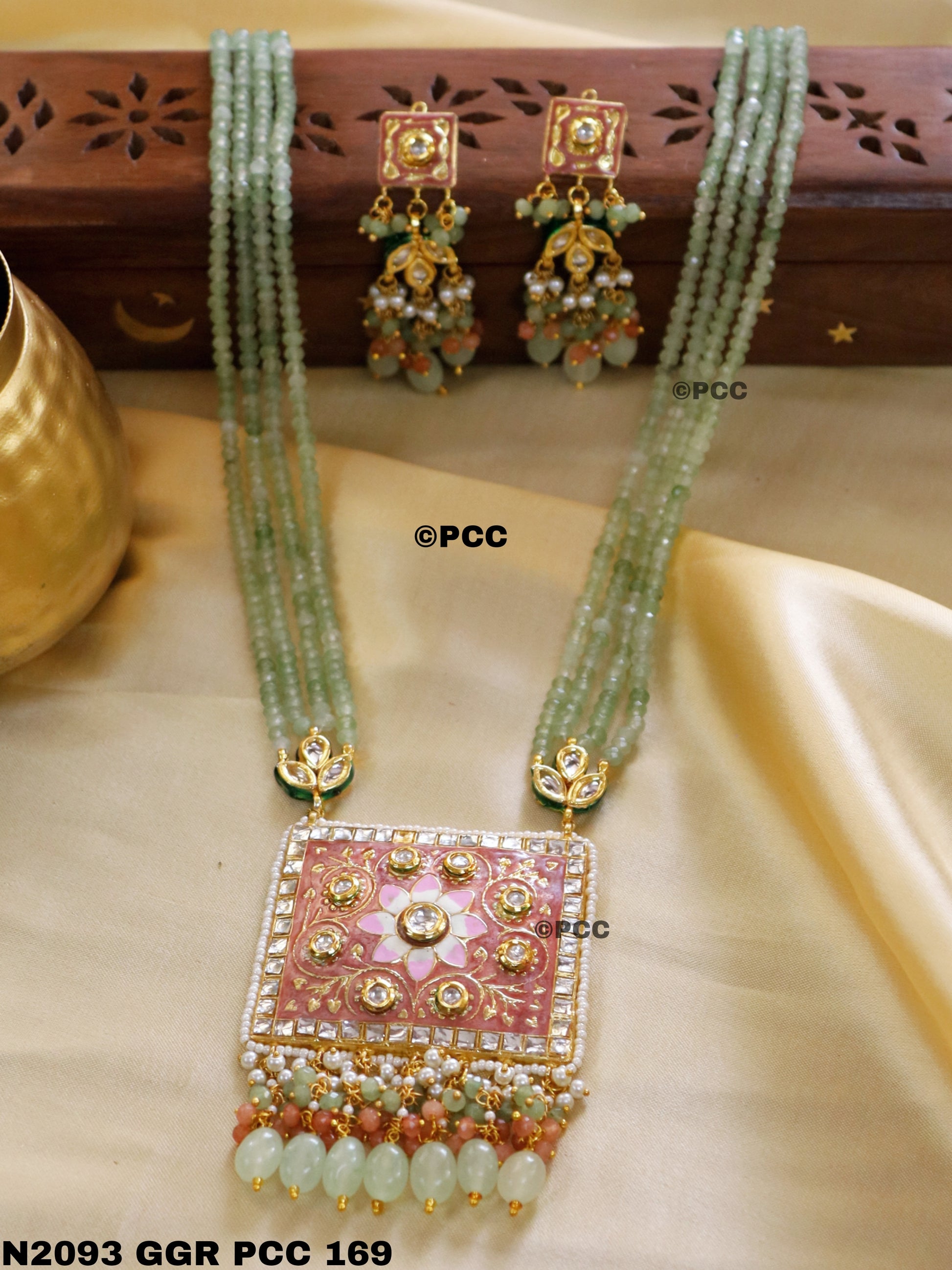 Handmade Kundan Necklace Set Mala Style jewelry