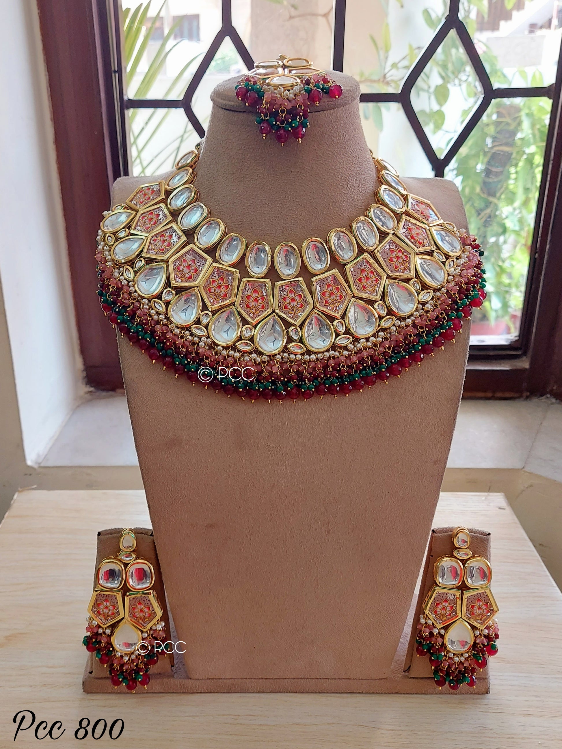 Latest Stylish Design Fancy Pearl Choker Nacklace set